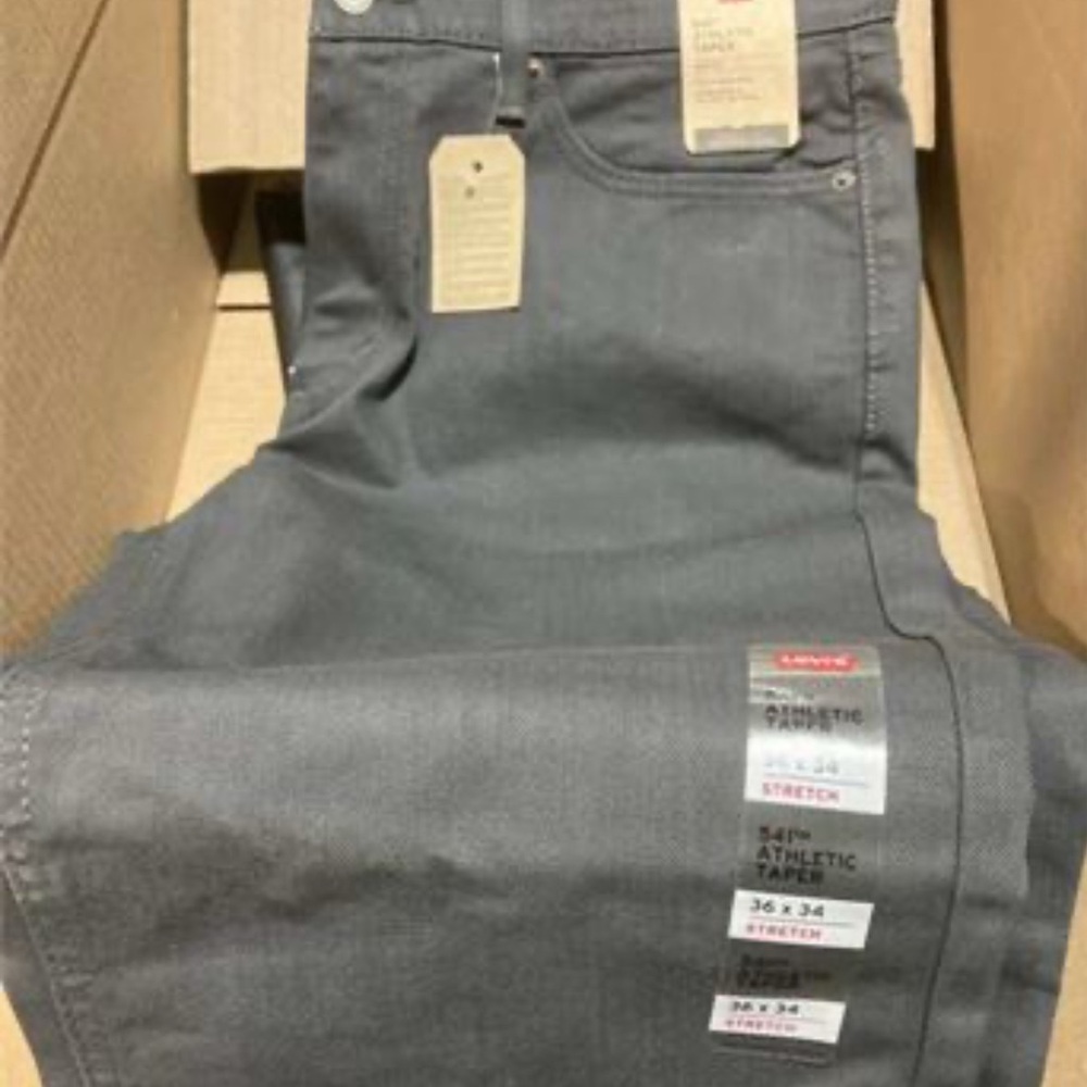 NWT Levi's® 541 Athletic Fit Stealth Stretch 36W 34L - Picture 2 of 2